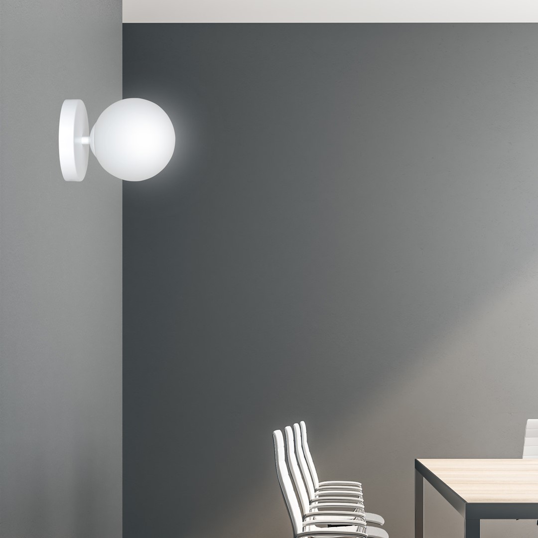 Emibig Zidna lampa HALLDOR 230V 10W MAX LED E14 Čelik/ Staklo Bijela