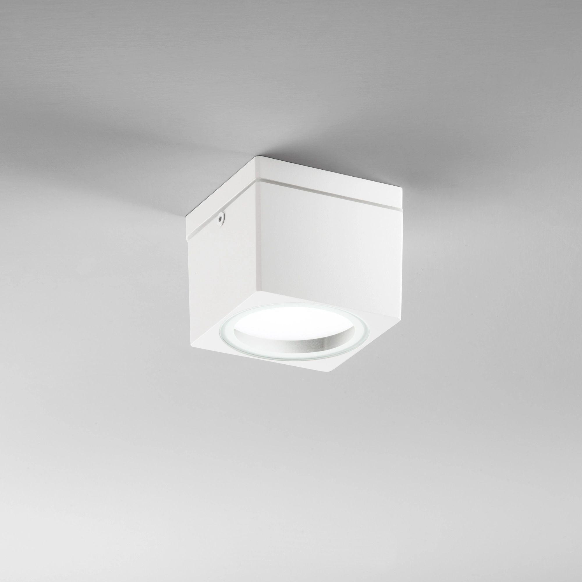Intec Plafonjera TOWER 1xGX53 IP54 Aluminij Kvadratna Bijela
