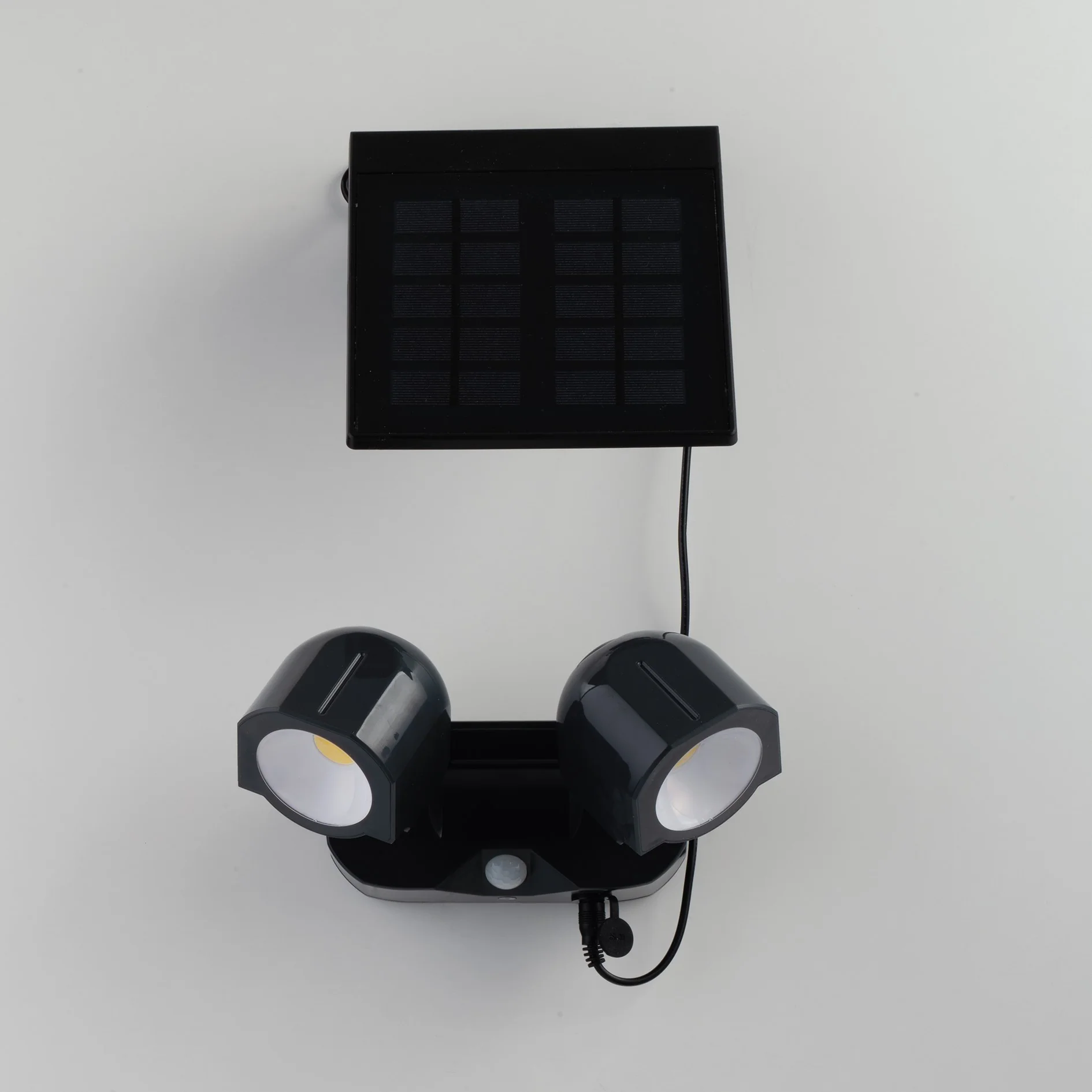 Intec Solarni LED reflektor sa senzorom SHIVA 2x1,5W 4000K Termoplastika Antracit