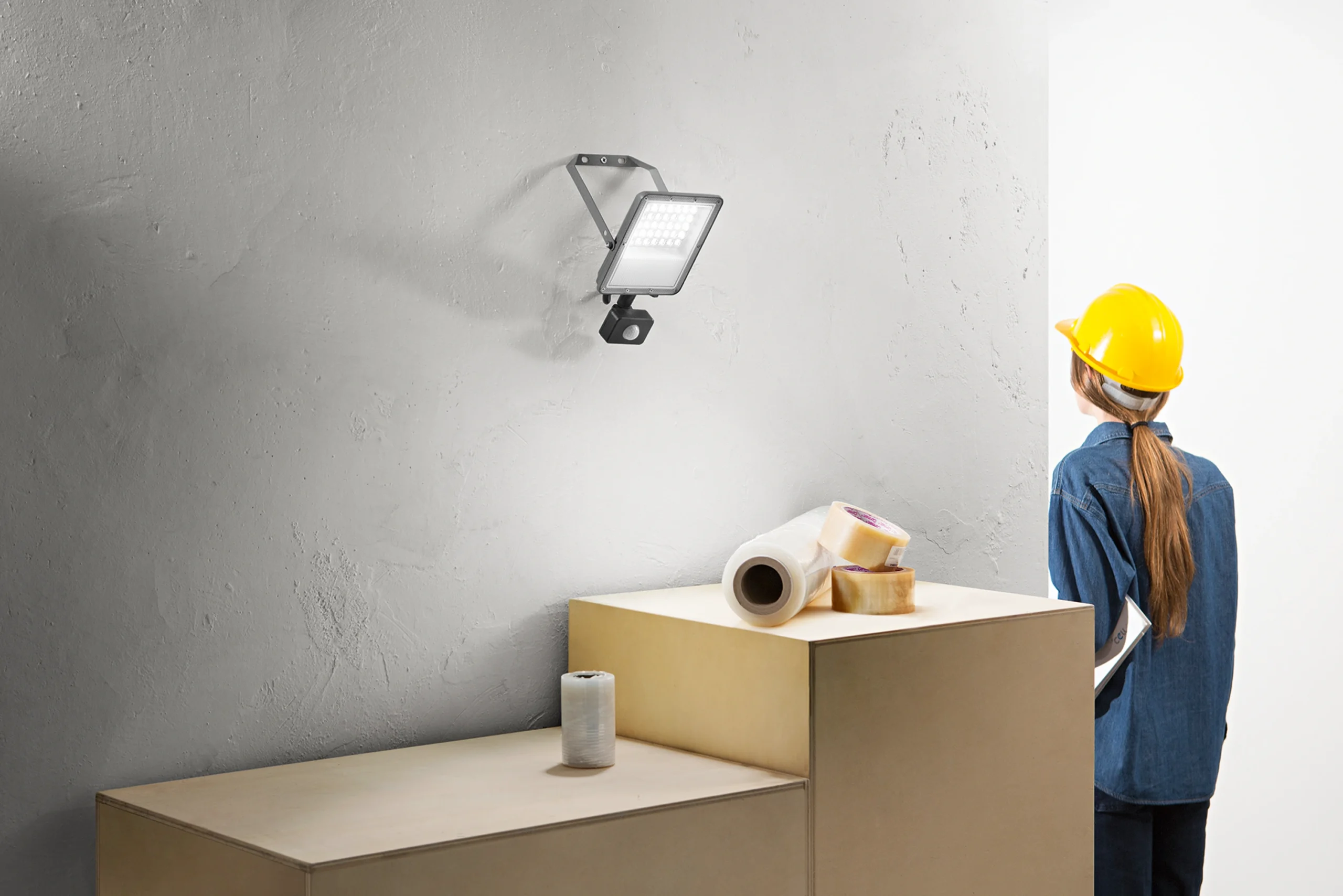 Intec Zidni LED reflektor ESUS sa senzorom 1x10W 3000/4000/6500K Aluminij Srebrni