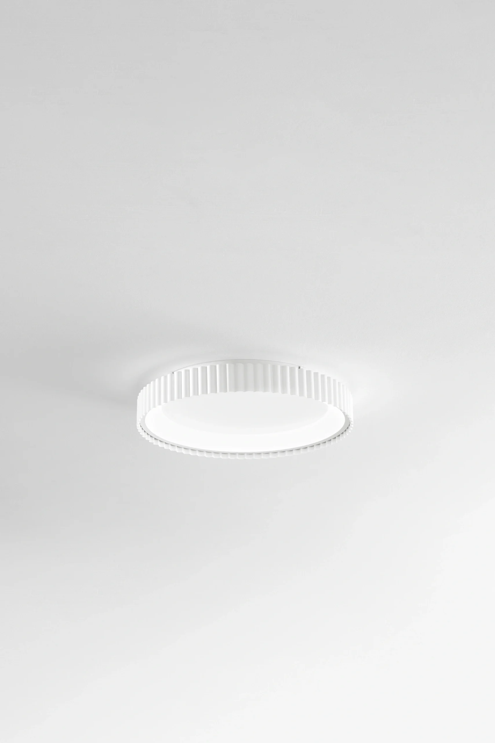 Luce Design Stropna LED svjetiljka 30W 2700/3200/4000K Bijela