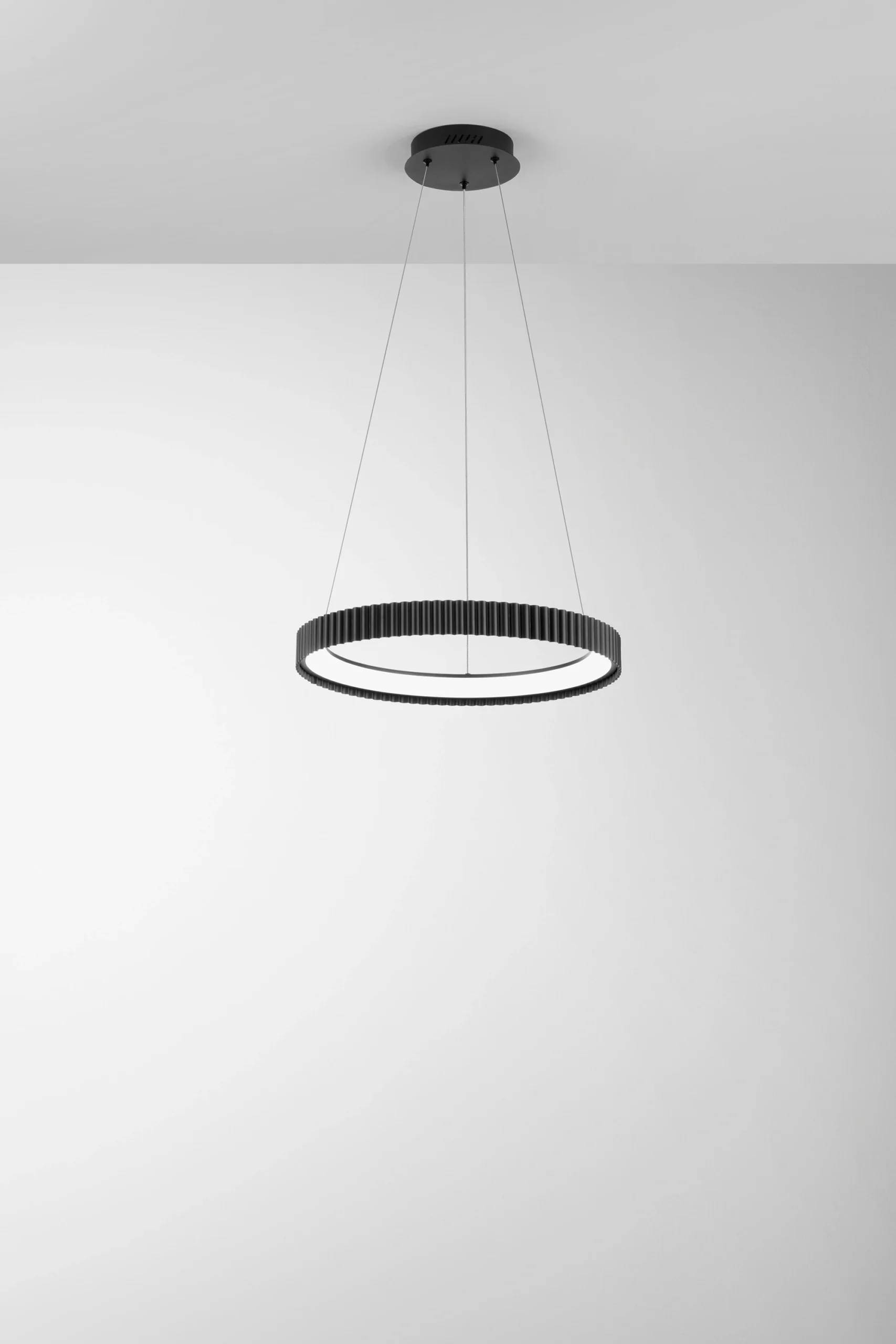 Luce Design Viseća lampa NIKE 40W 2700/3200/4000K Crna