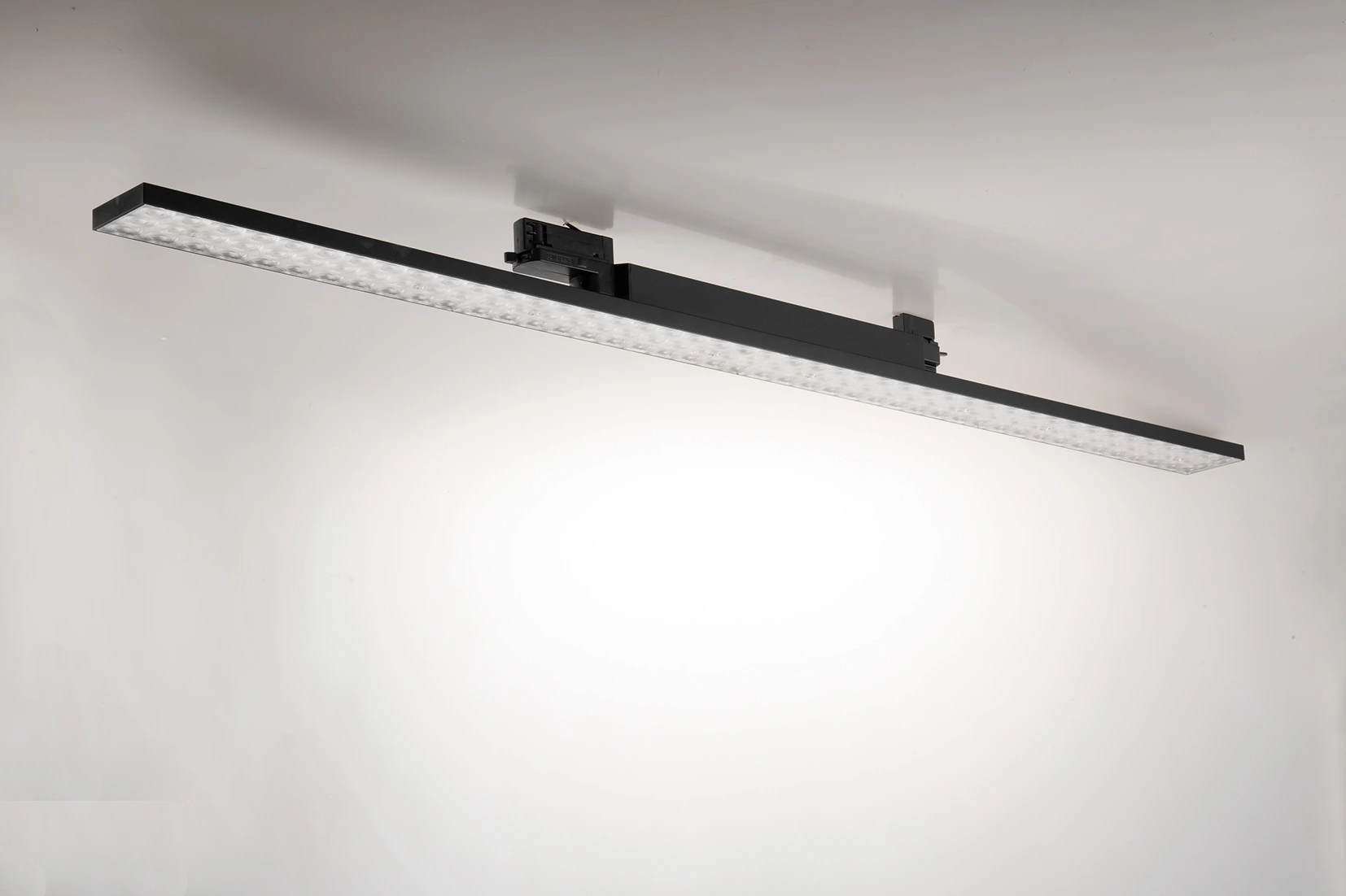 Intec Linearna LED Svjetiljka Maxwell 48W 4000K za trofazni tračni sustav rasvjete Aluminij Crna